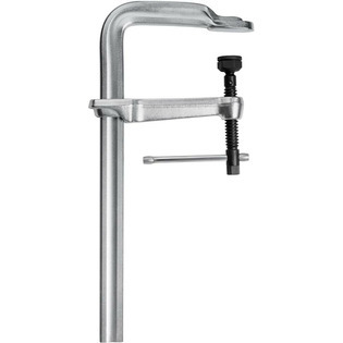 5109 - Presse à vis pour la construction métallique